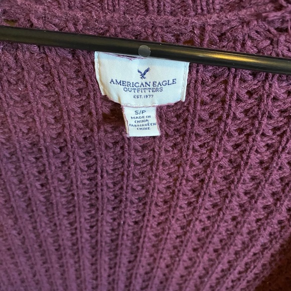 AEO burgundy knit cardigan - Picture 4 of 4